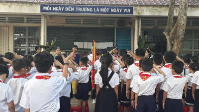 Lễ kết nạp đội viên năm học 2018-2019 của liên đội TH Kim Đồng