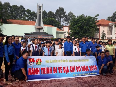 Hành trình về nguồn “Đi về địa chỉ đỏ” năm 2019 - Diễn đàn trẻ em