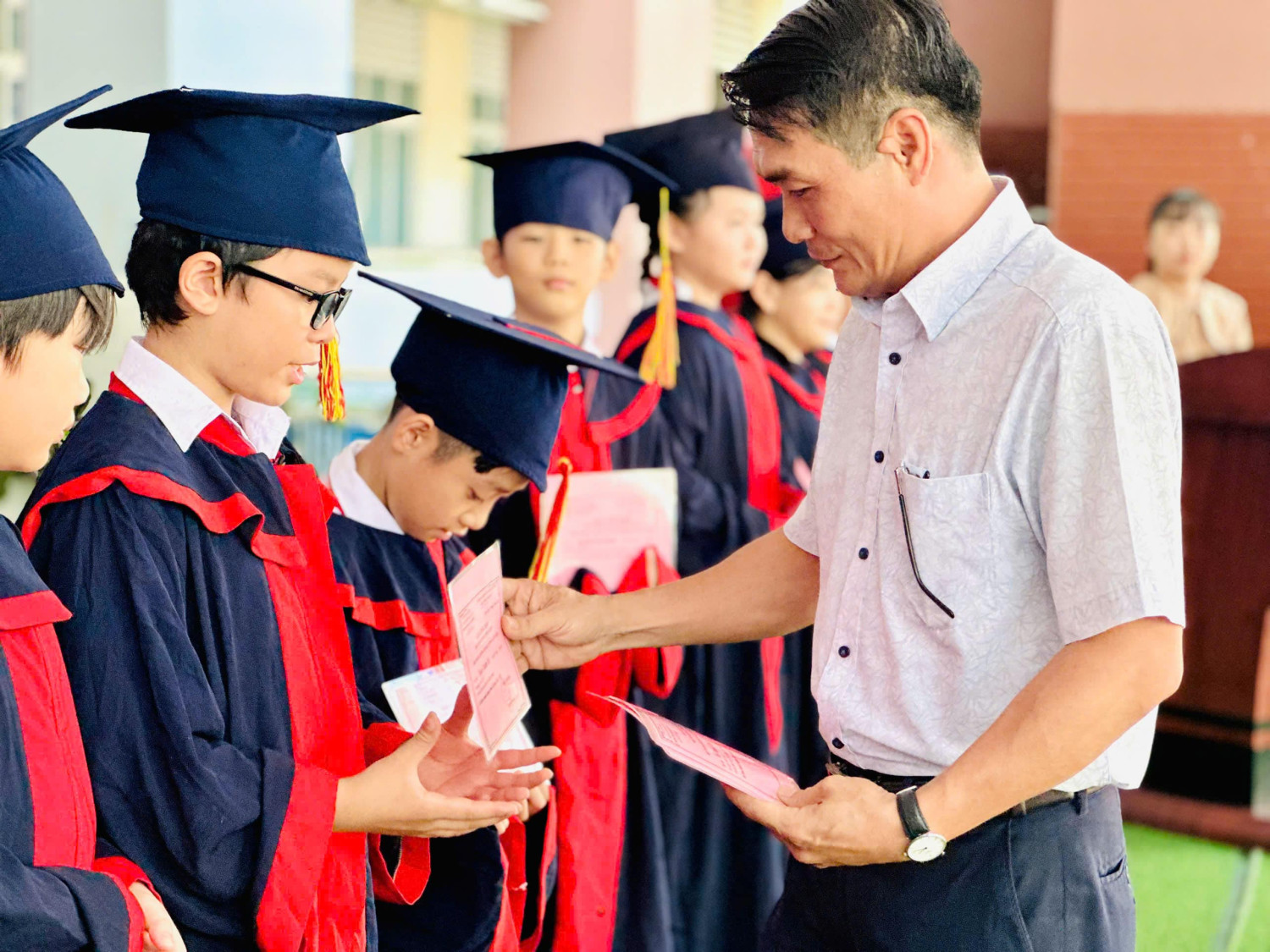 Trường tiểu học Kim Đồng tổ chức "Lễ Ra Trường" cho học sinh khối 5 niên khóa 2020-2025