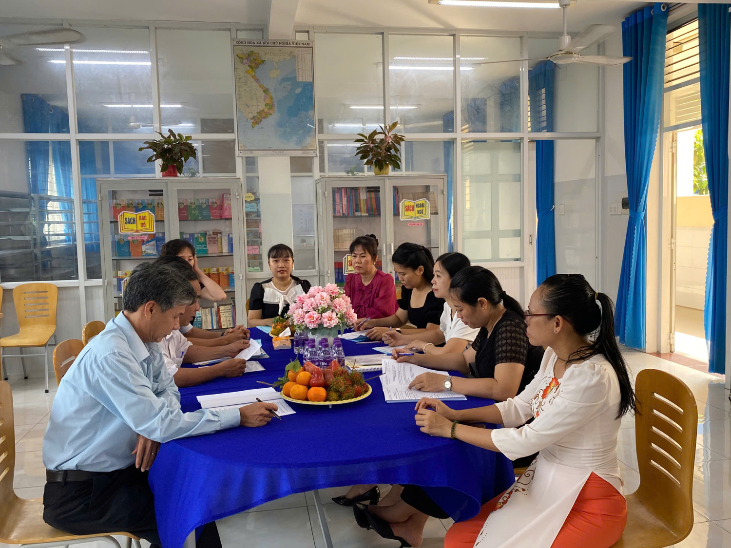 TRƯỜNG TIỂU HỌC KIM ĐỒNG VINH DỰ ĐÓN ĐOÀN KIỂM TRA VÀ THẨM ĐỊNH THƯ VIỆN THEO THÔNG TƯ 16/2022/TT-BGDĐT